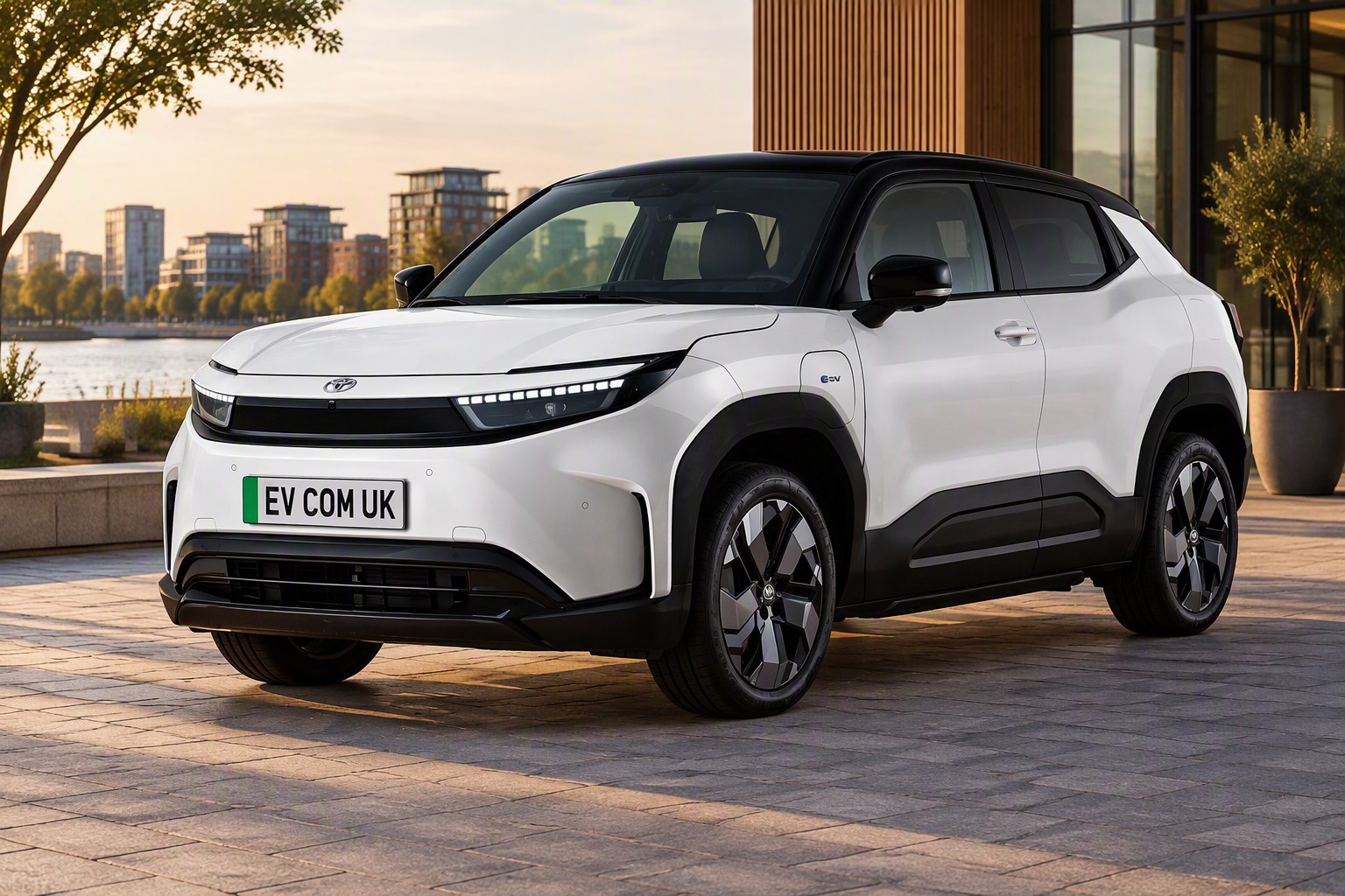 Toyota Urban Cruiser 61.1 kWh AWD